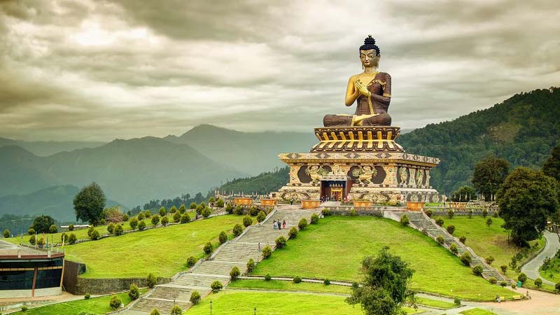 North East Delight with Pelling Packages
