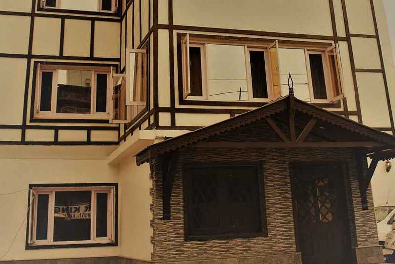 Hotel Lee Heritage, Srinagar